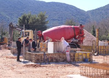 Na ‘Plodinama’ na Pelješcu se radi punom parom, poznato kad bi radovi trebali biti gotovi (FOTO/VIDEO)