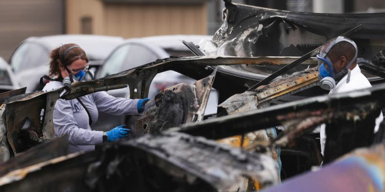 Napadi Tesla povećavaju se nakon što Elon Musk preuzme ulogu doge u Trumpovoj Bijeloj kući