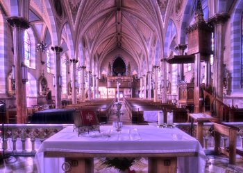 Nešto neobično se događa s Crkvom: Vatikan objavio podatke