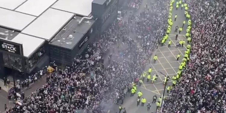 Newcastle, kakva zabava za Carabao Cup! I talijanske zastave klice …