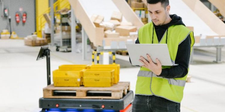 Nezapamćen rast broja paketa u Hrvatskoj, snažno pogurao i prihode