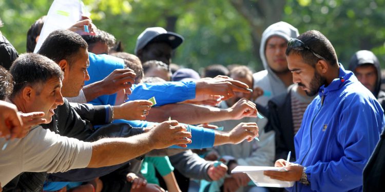 Njemačka zapošljavanje afganistanskih migranata kao plaćenika za Ukrajinu – izvor (video) – RT World News
