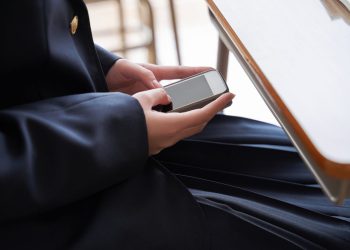 Novi Zeland zabranio je telefone u školama prije 12 mjeseci. Evo što se dogodilo