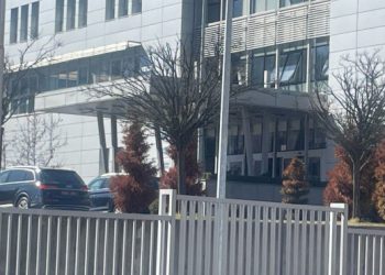 OTKRIVEN RAZLOG Dva vozila EUFOR-a stigla u sjedište SIPA-e u Sarajevu