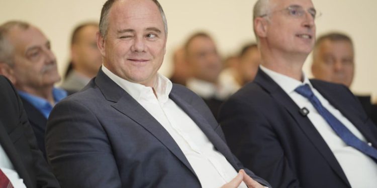 Oglasio se splitski dogradonačelnik: “Ovdje objavljujem bankovne izvode koji pokazuju sve činjenice…”