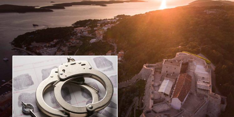 Oteli muškarca na Hvaru pa ga zastrašivali i tjerali da za njih krade!