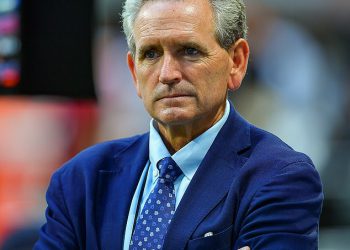 Ožujak ludilo 2025: Predsjedavajući NCAA odabira Bubba Cunningham raznio je nadležni nadmetanje Sjeverne Karoline