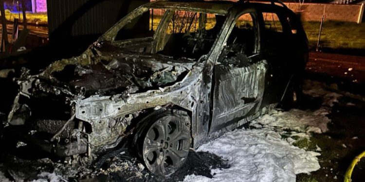 PODMETNUT POŽAR? U Medulinu vatra progutala automobil