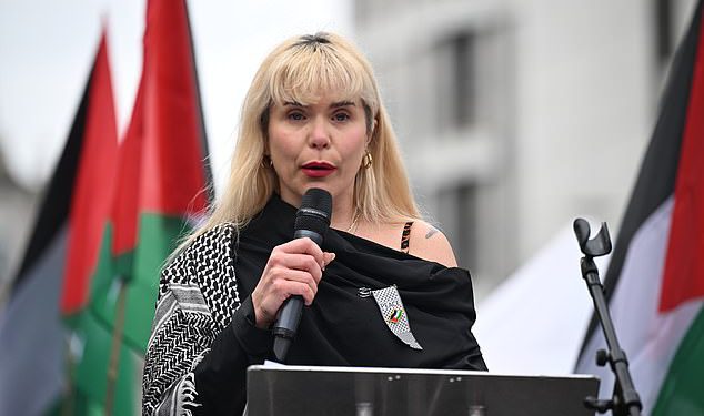 Paloma Faith pruža snažan govor i inzistira na tome da ‘neće šutjeti dok Palestina ne bude slobodna’ tijekom protesta u Londonu