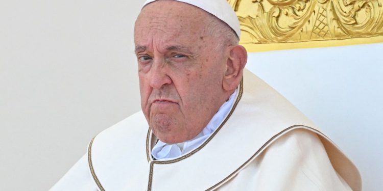 Pape Franjo Zdravstveno ažuriranje: Pontiff se približava novim prekretnicama dok se nastavlja bolnički boravak