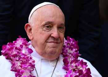 Pape Zdravlje ažuriranje: Francis Spavanje s ventilacijskom maskom nakon respiratornih kriza