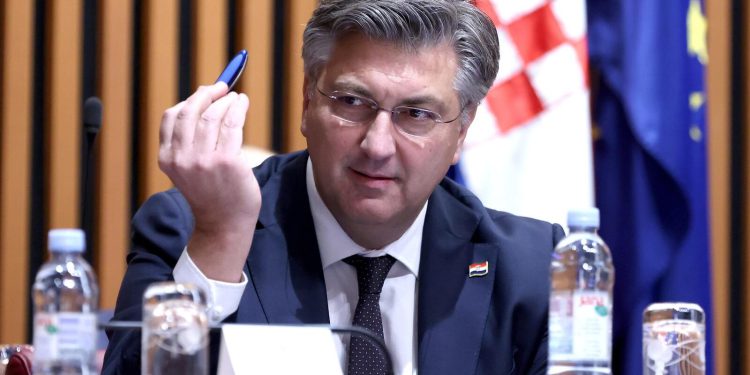 Plenković izvijestio: Više od 17.000 građana upisalo nove trezorske zapise