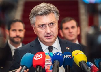 Plenković u Splitu, komentirao SDP, gospodarstvo i Ukrajinu. Prozvao Milanovića: “Tri godine je pričao Hrvatima pro-ruski narativ”