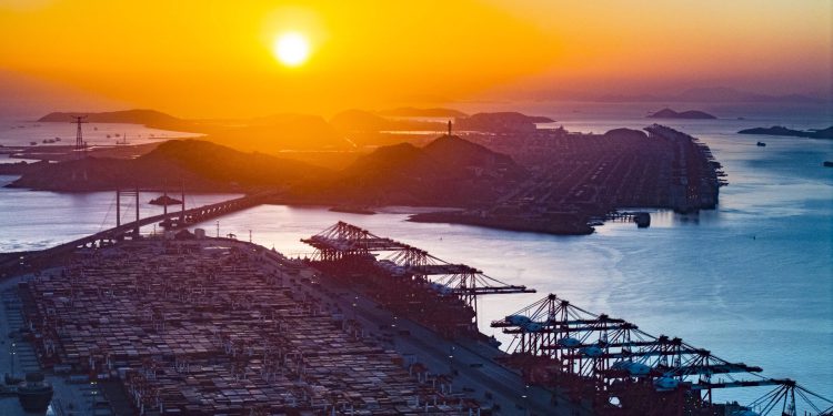 Počelo je: Trump ispunio obećanje i uveo carine protiv Kanade, Meksika i Kine, najveće još od ovih godina