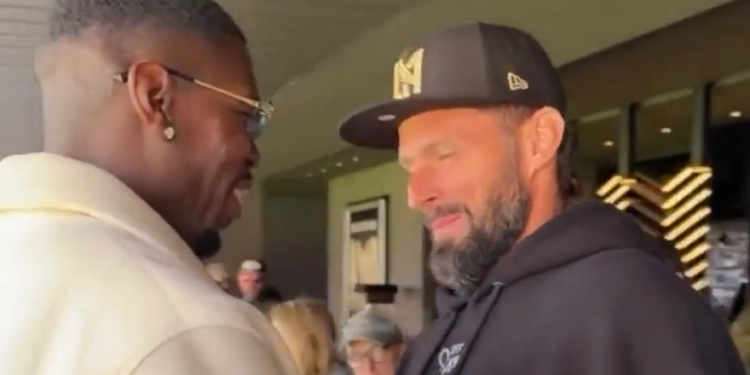 Pogba na tribinama sa starim prijateljem … Giroud