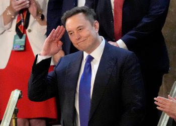 Pogledajte prvi oglas PAC-a podržanog Musk-om koji ističe “četiri duge godine poniženja”