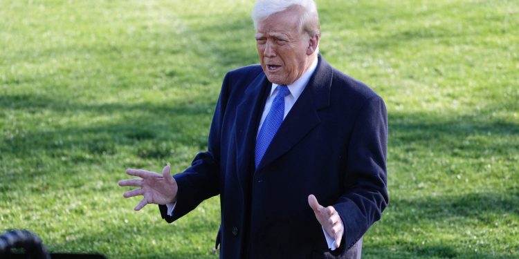 Položaj ankete: gdje Trump stoji među Amerikancima devet tjedana u svom drugom predsjedništvu