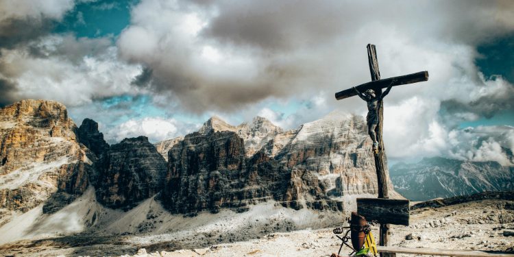 Popularne pobožnosti raspetom Isusu za korizmu: Jednu posebno voli papa Franjo