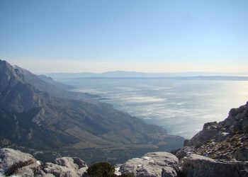 Pošumljavanje opožarenog područja Biokova na “Svjetski dan šuma”