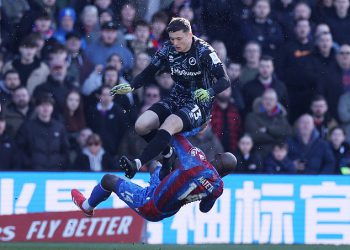 Predsjedavajući Emotional Crystal Palace Steve Parish udara u ‘Recless’ Millwall golman za ‘ugrožavanje’ života Jean-Philippe Mateta s šokantnim karateom udarcem u glavu