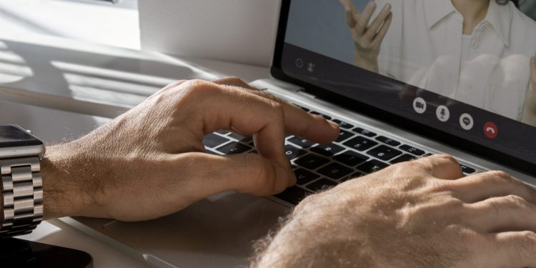 Provjerite špijunira li vas netko putem vašeg uređaja