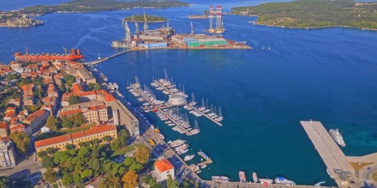 Pulski Uljanik od jučer u blokadi, direktor Samir Hadžić: “Riječ je o greški”