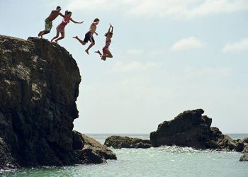 Ripple, dogecoin tokeni padaju 10% dok su nove Trumpove tarife pogodile Aziju