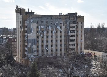 Rometown Zelenskyy trpi ruski napad dok se Ukrajina okreće prema miru