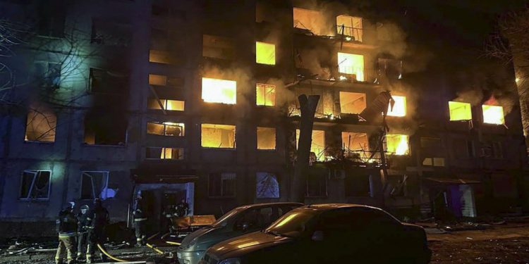 Ruska vojska Iskanderima po istočnom ukrajinskom gradu