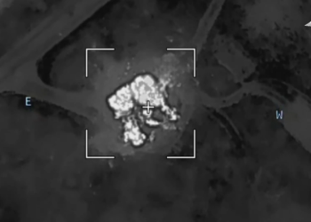 Ruski štrajk bespilotnih letjelica izvlači ukrajinske trupe u regiji Kurka (video) – RT Rusija i bivši Sovjetski Savez