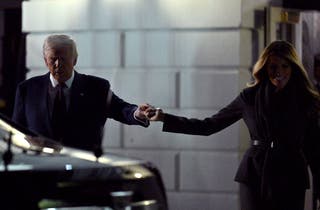 Predsjednik Donald Trump i prva dama Melania Trump napuštaju Bijelu kuću na putu prema američkom Kapitolu