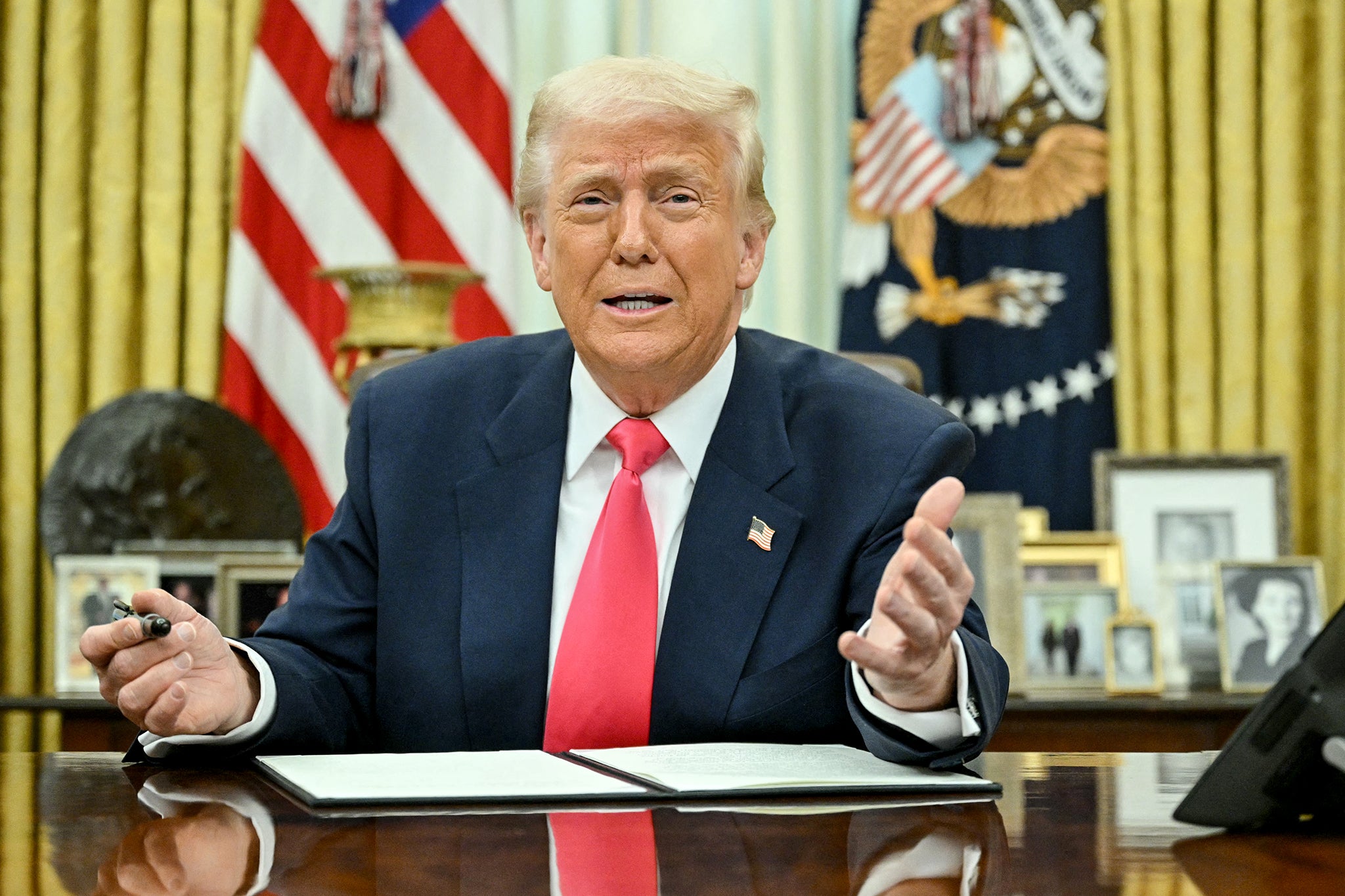 Donald Trump rekao je da je promjena vremena za uštedu dnevnog svjetla izdanje '50/50 ', a insinuirao je da može napustiti sat kakav jest. U prosincu je rekao da planira eliminirati praksu
