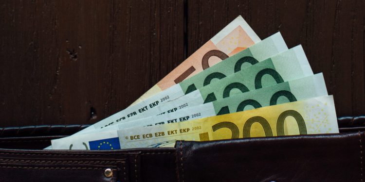 S&P potvrdio rejting A- za Hrvatsku, uz pozitivne izglede