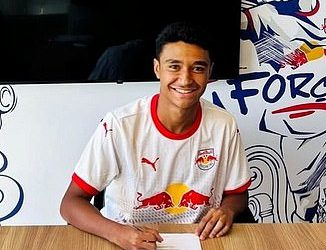 Sin bivšeg Brazilske zvijezde, 19 godina, ‘Brain Dead’ nakon što se kamion sudara na putu do prvog treninga