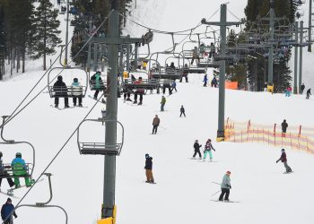 Skijar umire nakon što je pao iz sjedala s mehaničkim problemima u odmaralištu Montana
