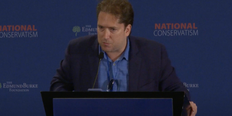 Službenik State Departmenta pojačao je lažne glasine o Rubiovoj seksualnosti i nazvao ga “niskim IQ-om” u izbrisanim tweetovima