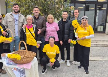 Solin u znaku nade. Gradonačelnik Ninčević podržao Dan narcisa i borbu protiv raka dojke