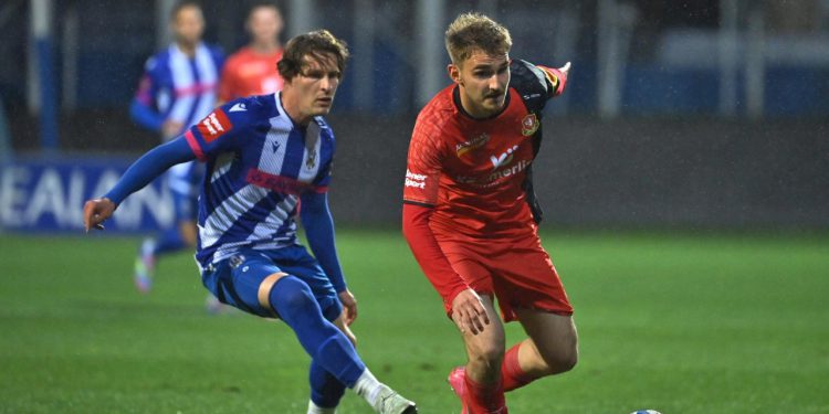 Sportske novosti – Carević zadovoljan rođendanskim poklonom: ‘Igrači su podsvjesno opterećeni i sputani’