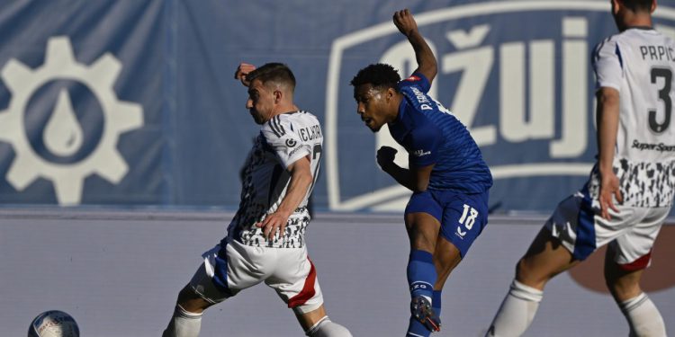 Sportske novosti – Dinamo poveo odmah po povratku na teren. Pogledajte kako je Pierre-Gabriel iskoristio ‘asist’ Baturine