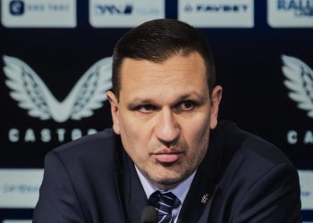 Sportske novosti – Dinamu treba 20-ak novih ljudi, a jedan čovjek je ključan: ‘Nisam siguran koliko je to blagotvorno rješenje’