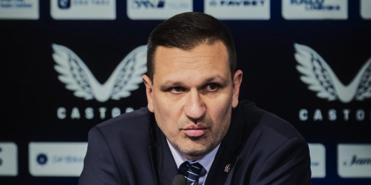 Sportske novosti – Dinamu treba 20-ak novih ljudi, a jedan čovjek je ključan: ‘Nisam siguran koliko je to blagotvorno rješenje’