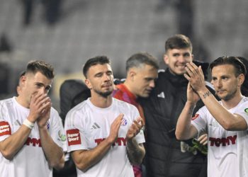 Sportske novosti – Došao je kao Hajdukova prevaga za naslov, ali sve teže prati ritam i sve više griješi