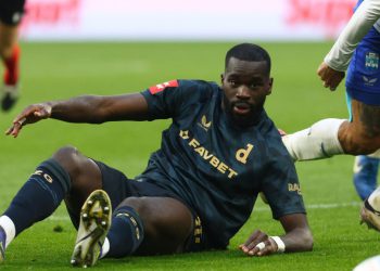 Sportske novosti – Kanga ostavio 3000 eura u maksimirskoj blagajni, a Baturina nije bio spreman pucati!?