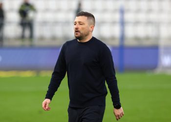 Sportske novosti – Kaos u Osijeku: Ne zna se tko će voditi prvi trening nakon dva dana odmora!?