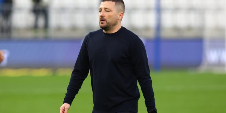 Sportske novosti – Kaos u Osijeku: Ne zna se tko će voditi prvi trening nakon dva dana odmora!?