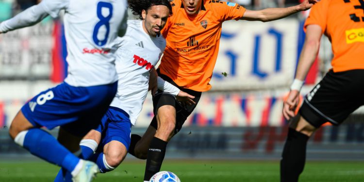 Sportske novosti – Krovinović ovog puta nije griješio, Rakitić je bio sjajan, a jedan čovjek na Poljudu nije napravio ništa