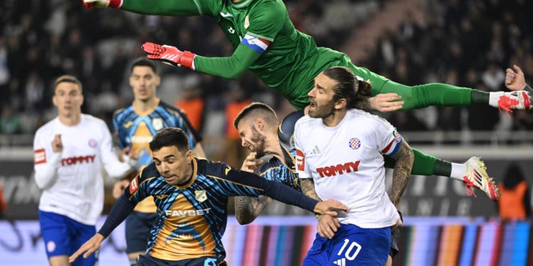 Sportske novosti – Možda bi Hajduku i Rijeci najviše odgovarao remi, a jedan igrač će imati posebno zadovoljstvo u slučaju pobjede