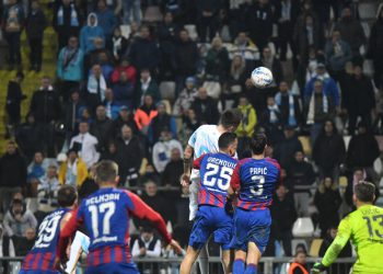 Sportske novosti – ‘Neke je igrače Hajduka tužno gledati, a Bilić nije imao kapi krvi. Dok je Miško gledao uz pjenušac u Dubaiju…’