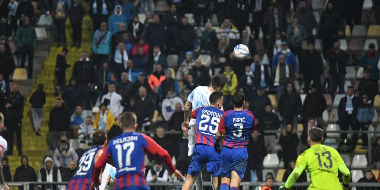 Sportske novosti – ‘Neke je igrače Hajduka tužno gledati, a Bilić nije imao kapi krvi. Dok je Miško gledao uz pjenušac u Dubaiju…’