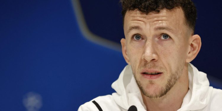 Sportske novosti – Perišić poslao poruku suigračima: ‘Ne borimo se jedni za druge i to me ljuti. Ne podnosim poraz…’